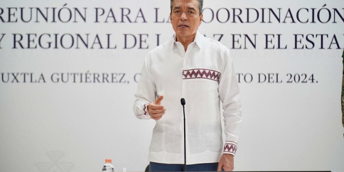 Autoridades atienden afectaciones por desbordamiento del río San Nicolás, en Mapastepec: Rutilio Escandón