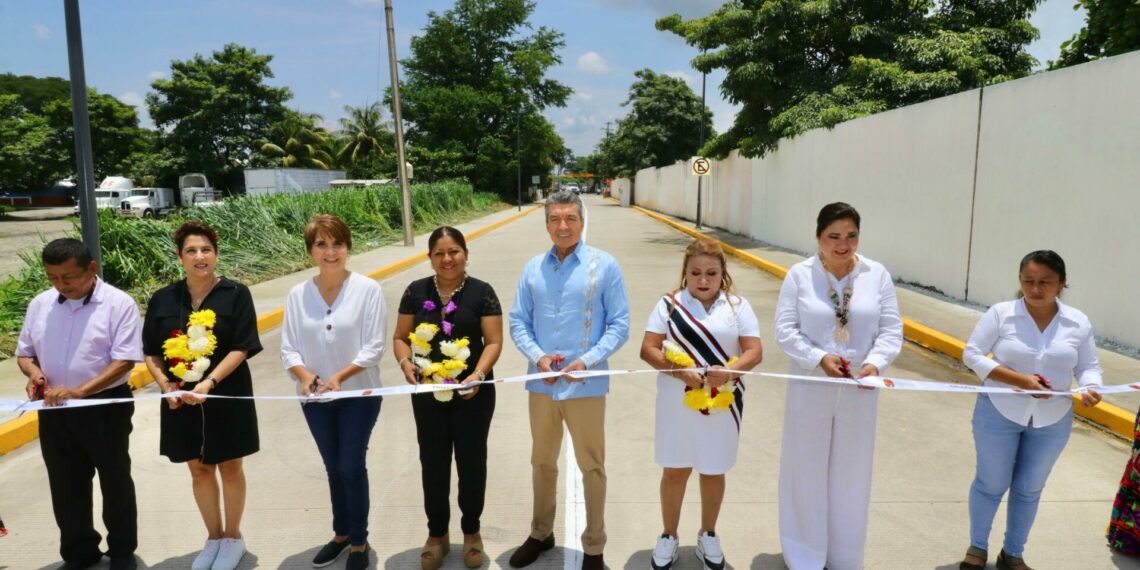 Seguimos fortaleciendo la imagen urbana y el progreso de Suchiate: Rutilio Escandón