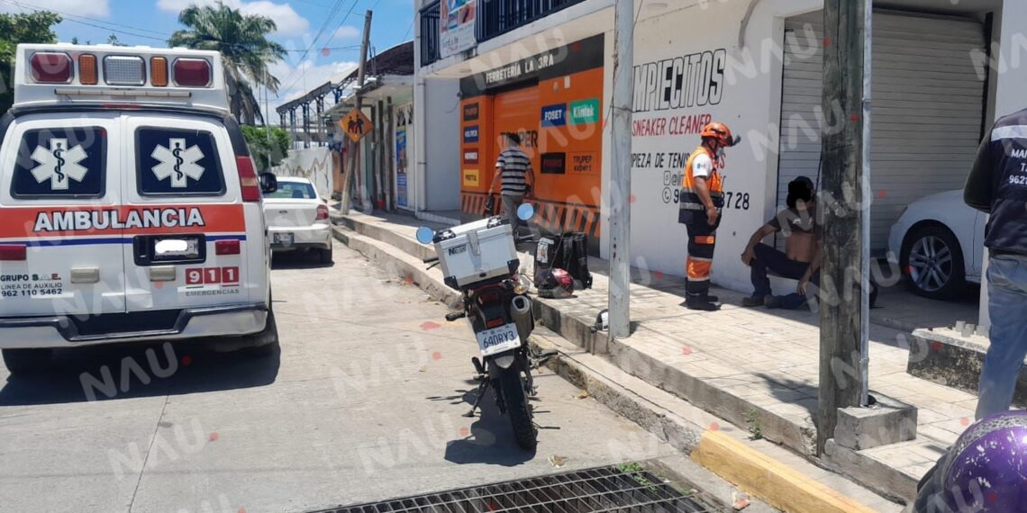 Accidente de motocicleta en Tapachula, deja a un hombre con heridas lacerantes