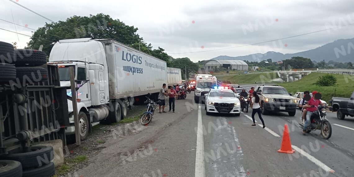 Accidente en la Curva del Diablo deja daños materiales en la carretera Huixtla – Tapachula