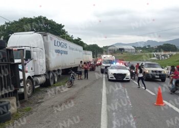 Accidente en la Curva del Diablo deja daños materiales en la carretera Huixtla – Tapachula