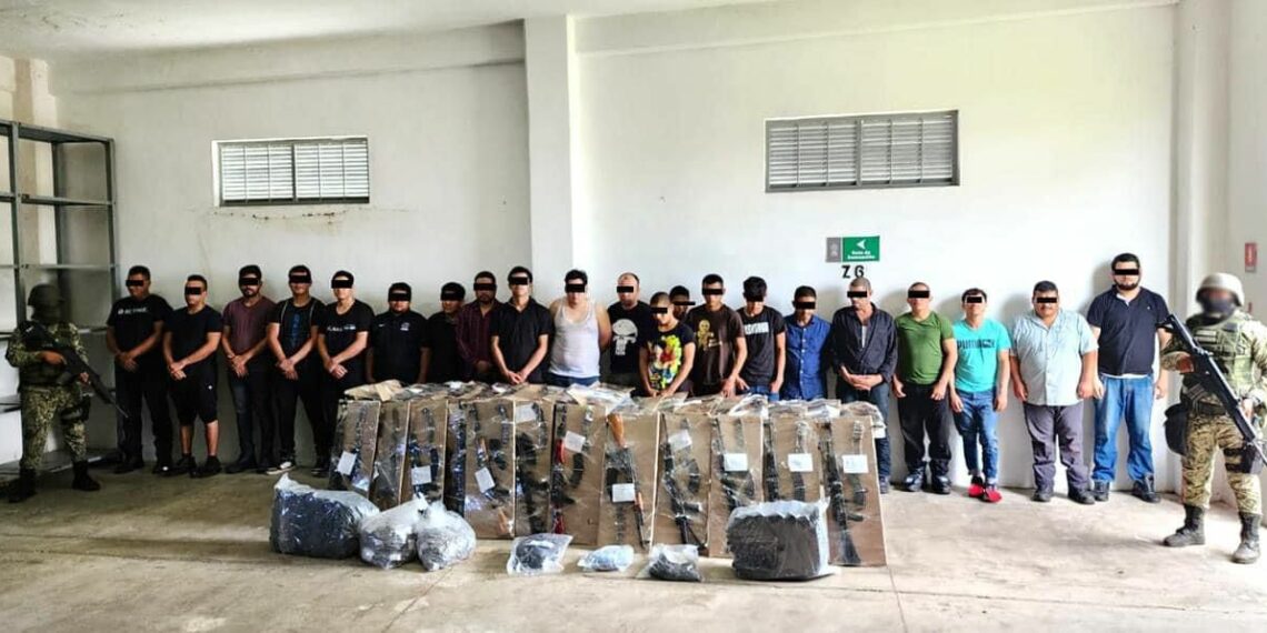 FGR OBTIENE VINCULACIÓN A PROCESO EN CONTRA DE 21 PERSONAS DETENIDAS EN CHIAPAS CON ARMAS DE FUEGO, CARTUCHOS Y CARGADORES