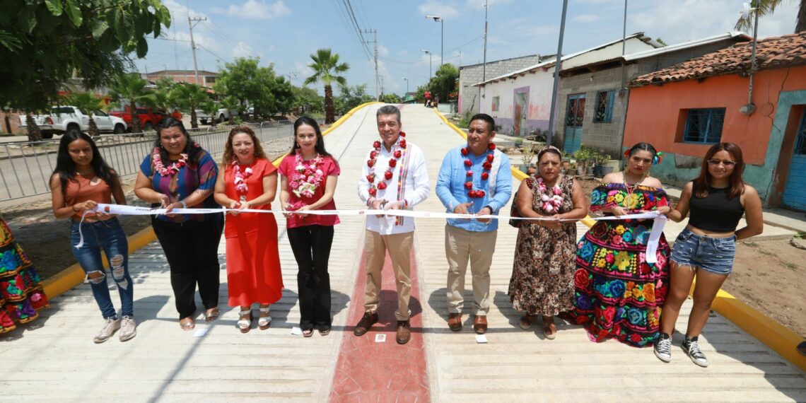 En Chiapilla, Rutilio Escandón inaugura pavimentación de calles en la colonia Lázaro Cárdenas