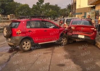 Vehículo Choca con Automóviles Estacionados en Tapachula: No se Reportan Heridos