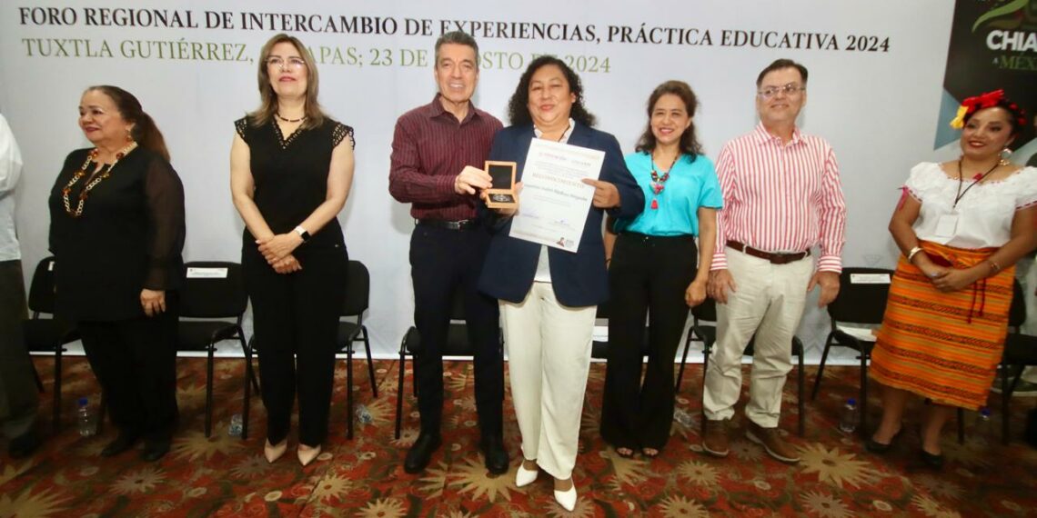 La labor docente ha sido fundamental para construir una mejor nación mexicana: Rutilio Escandón