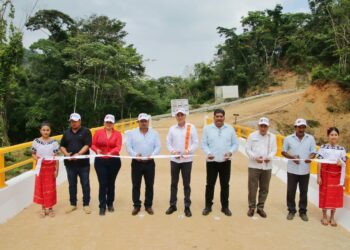 Con infraestructura carretera, deportiva y de salud, Rutilio Escandón beneficia a Tecpatán