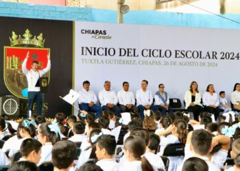 Rutilio Escandón pone en marcha Ciclo Escolar 2024-2025; inician clases más de un millón 871 mil 500 estudiantes