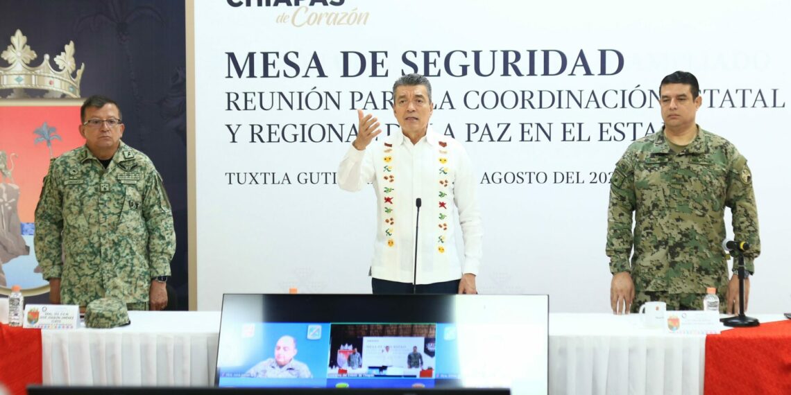 Reconoce Rutilio Escandón a habitantes de Chicomuselo y Capitán Luis A. Vidal por elecciones pacíficas y libres