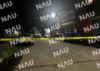 Sujetos Desconocidos Atacan Vehículo y Dejan Mensaje Intimidatorio