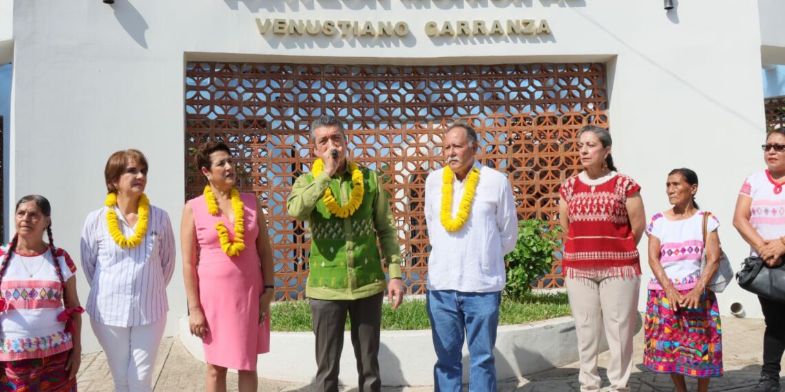 En Venustiano Carranza, Rutilio Escandón cumple añeja demanda para preservar el Panteón Municipal