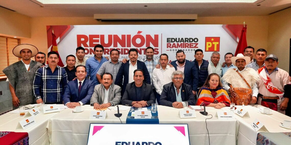 Eduardo Ramírez se reúne con presidentes municipales electos del Partido del Trabajo