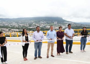 Inaugura Rutilio Escandón pavimentación de la Calle Lagunas de Montebello en la Colonia Laguitos