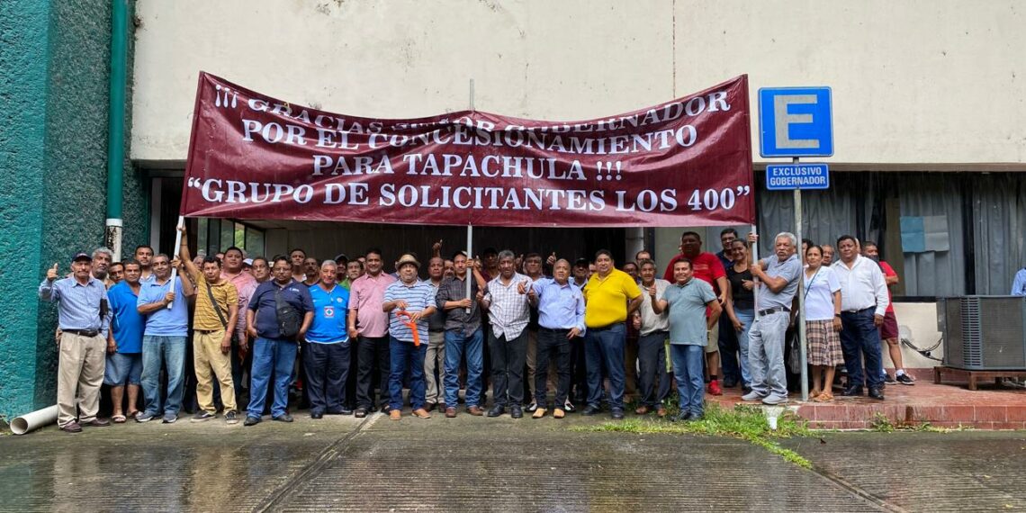 Choferes refrendan apoyo a SMyT, piden no más concesiones de taxis para Tapachula