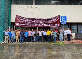 Choferes refrendan apoyo a SMyT, piden no más concesiones de taxis para Tapachula