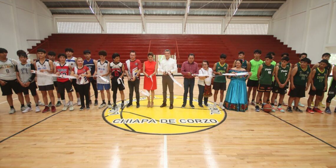 En Chiapa de Corzo, Rutilio Escandón inaugura rehabilitación de la Unidad Deportiva