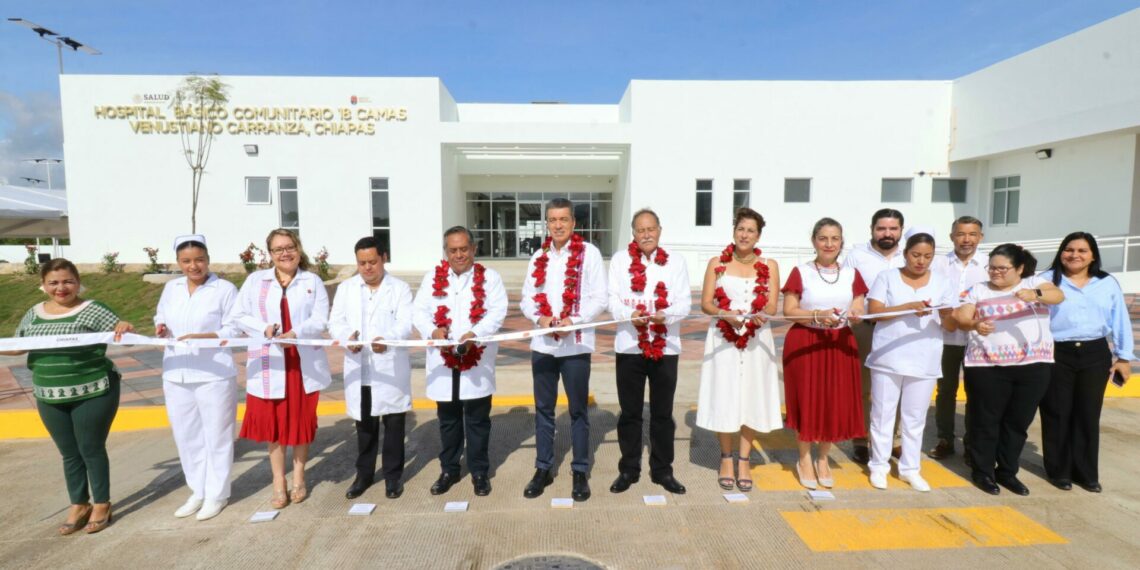 Entrega Rutilio Escandón Hospital Básico Comunitario a habitantes de Venustiano Carranza