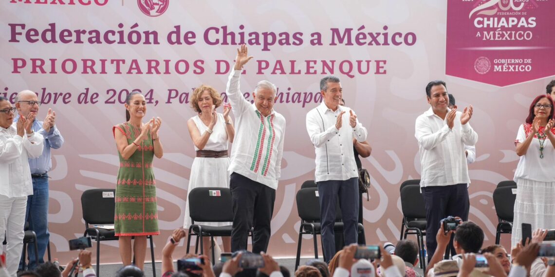 Asiste Eduardo Ramírez a la conmemoración de los 200 años de la Federación de Chiapas a México