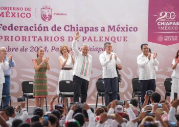 Asiste Eduardo Ramírez a la conmemoración de los 200 años de la Federación de Chiapas a México