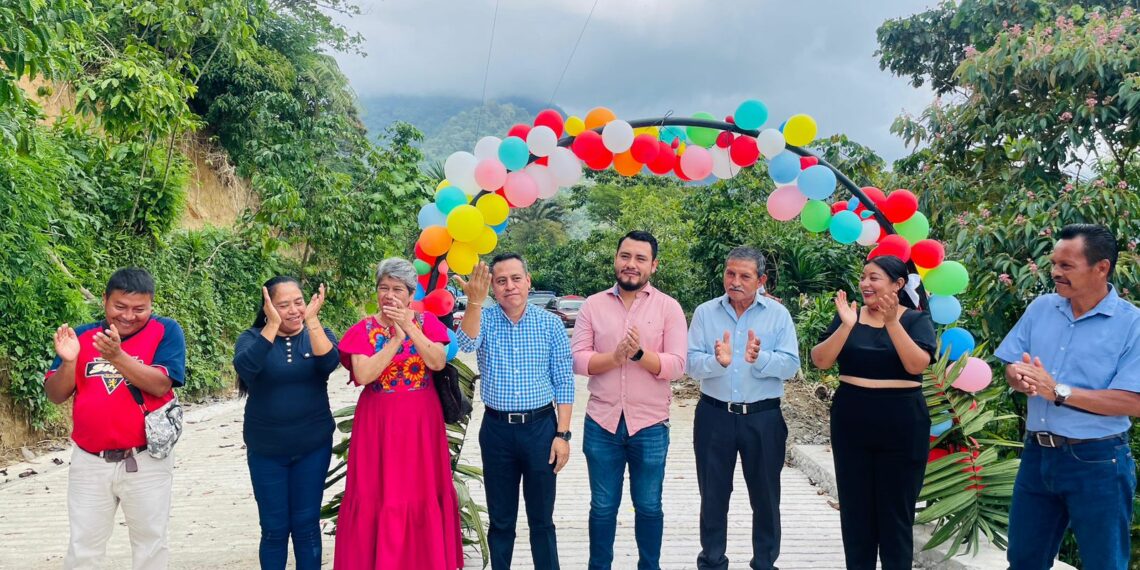 Cerro del Carmen (Pico de Loro) recibe puntual atención ante deslave que dejaron las lluvias.