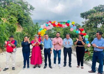 Cerro del Carmen (Pico de Loro) recibe puntual atención ante deslave que dejaron las lluvias.