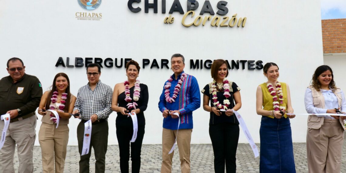 Inaugura Rutilio Escandón Centro de Atención de Niñas, Niños, Adolescentes y Familias Migrantes, en Berriozábal