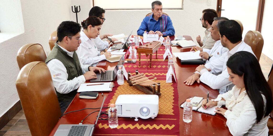 Rutilio Escandón y Zoé Robledo ratifican compromiso para fortalecer acciones y proyectos en materia de salud para Chiapas