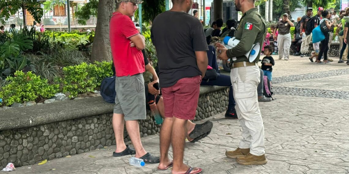El INM organiza y dirige pláticas informativas en Tapachula para prevenir a migrantes