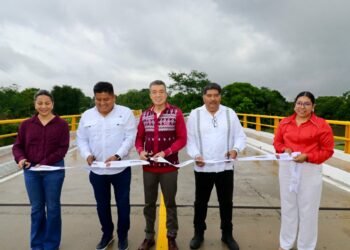 Rutilio Escandón beneficia a comunidades de Reforma con el puente Cristo Rey