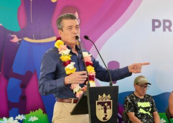 Rutilio Escandón encabeza entrega de prótesis, órtesis y lentes de vista cansada 2024