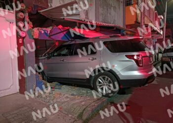“Vídeo” Accidente Automovilístico en Tapachula: Vehículo Impacta Contra la Vivienda