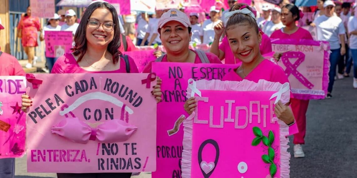 Con la Fuerza de la Gente, Cacahoatán Dice: ¡No al Cáncer de Mama!”
