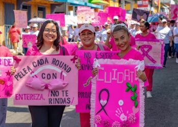 Con la Fuerza de la Gente, Cacahoatán Dice: ¡No al Cáncer de Mama!”
