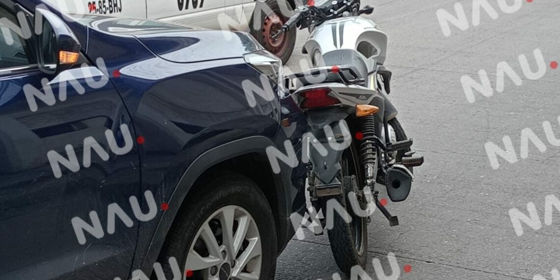 Leves daños materiales en accidente automovilístico