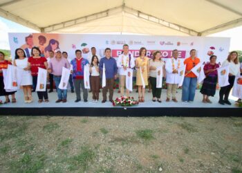 Rutilio Escandón da banderazo de salida a mil 719 toneladas de alimentos para dispersar en todo Chiapas