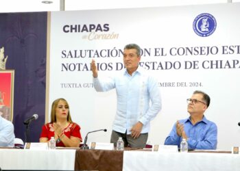 Se reúne Rutilio Escandón con integrantes del Consejo Estatal de Notarios del Estado de Chiapas