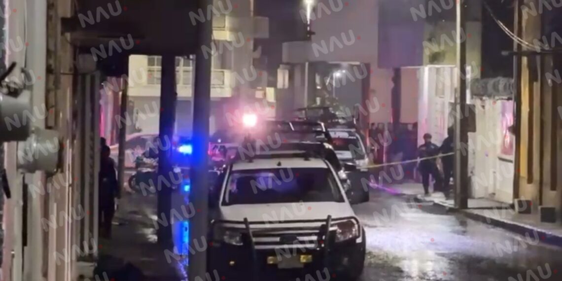 Ejecutan a un hombre y hieren a otro en el centro de Tapachula