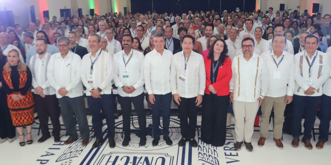 Rutilio Escandón asiste a la inauguración de la Conferencia Internacional ANUIES 2024 encabezada por Mario Delgado