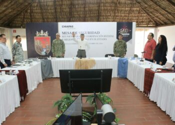 Trabajo de pilotos y personal de salud, a través de aeronaves oficiales, ha permitido salvar vidas: Rutilio Escandón