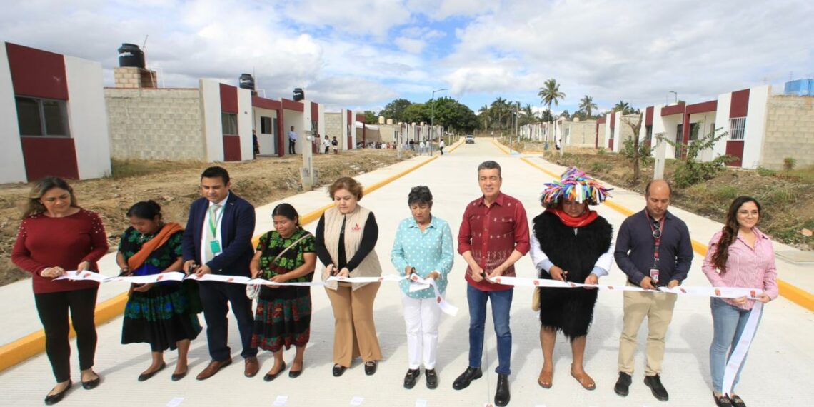 Rutilio Escandón hace justicia a familias chiapanecas con entrega de viviendas en El Jobo, Tuxtla Gutiérrez