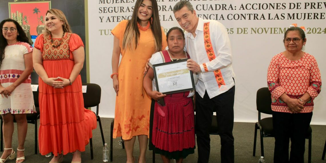 Rutilio Escandón se reúne con integrantes de las Redes de Mujeres Seguras Cuadra por Cuadra