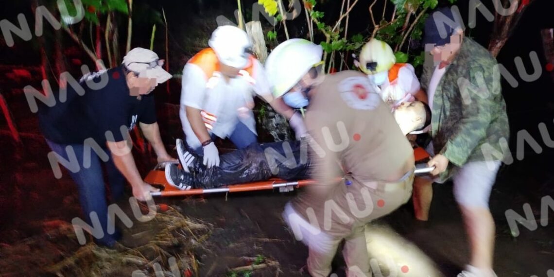 Encuentran a hombre gravemente herido en ejido Río Florido; Protección Civil lo traslada al hospital