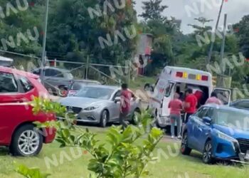 Joven en aparente estado de intoxicación es atendida por Cruz Roja en escuela preparatoria de Tapachula