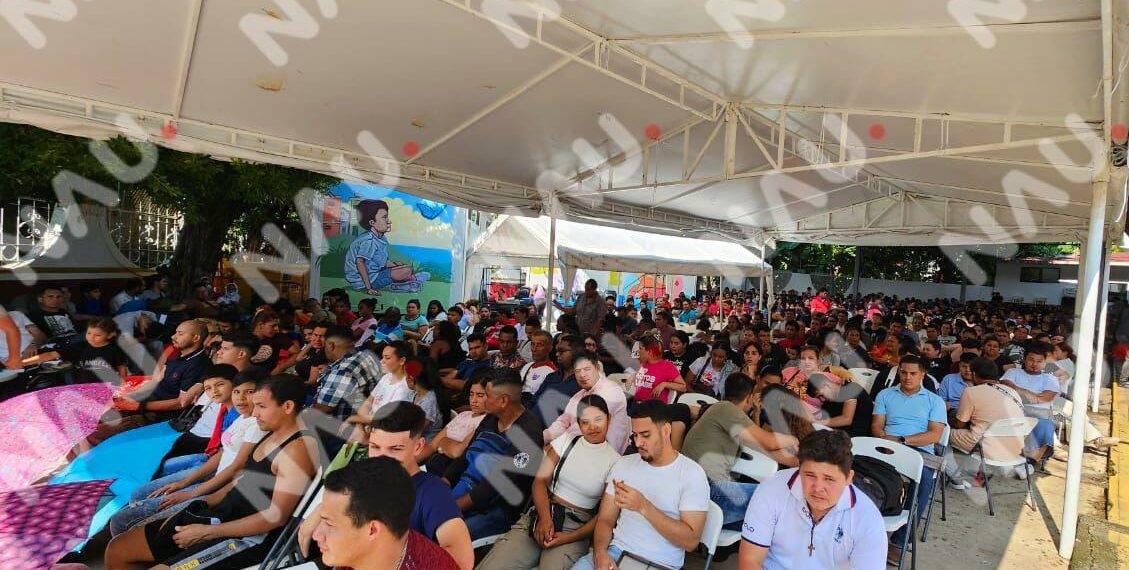 Mas de mil migrantes son atendidos en el INM en Tapachula.