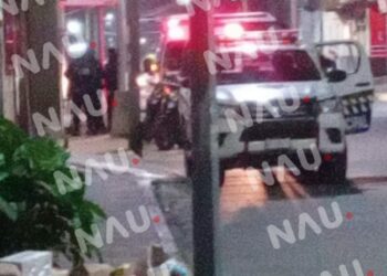 Sujeto queda inconsciente tras ser golpeado por dos sujetos