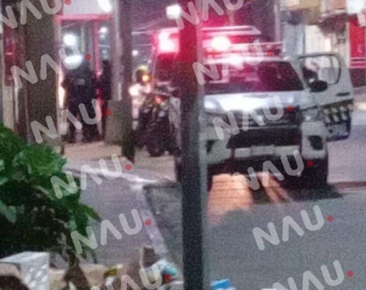 Sujeto queda inconsciente tras ser golpeado por dos sujetos