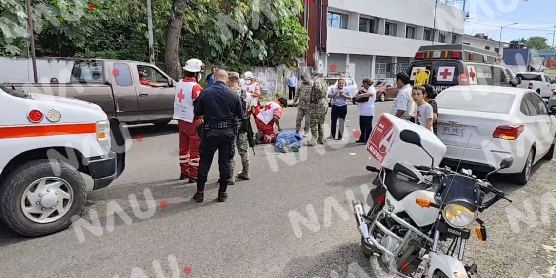 Accidente vehicular deja un motociclista lesionado