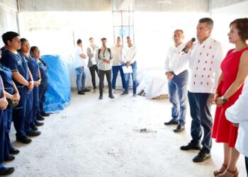 Rutilio Escandón reconoció al Sistema DIF Chiapas por el trabajo solidario y humano a favor del pueblo
