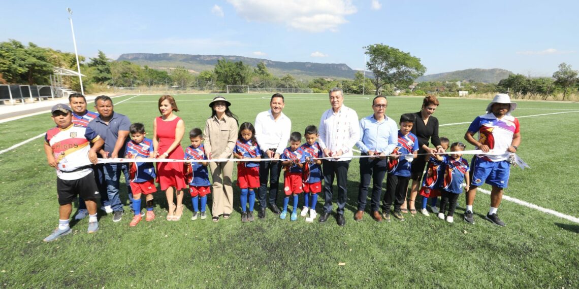 Rutilio Escandón culmina su gobierno entregando obras; inauguró el Multideportivo de Suchiapa