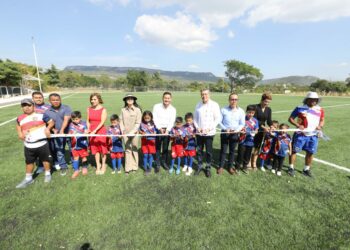 Rutilio Escandón culmina su gobierno entregando obras; inauguró el Multideportivo de Suchiapa