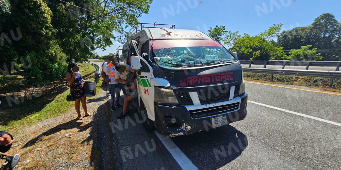 Accidente en tramo carretero Mapastepec – Valdivia deja solo daños materiales